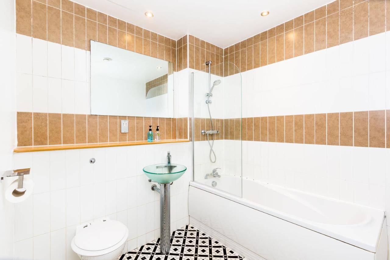 Washington 2 Bedroom Apartment By The Cube & Mailbox & Private Terrace Birmingham Exteriér fotografie